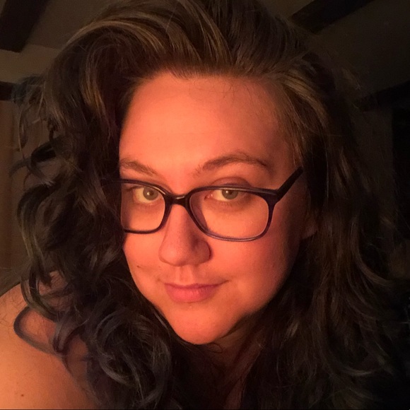 Meet your Posher, Alex - Picture 1 of 1